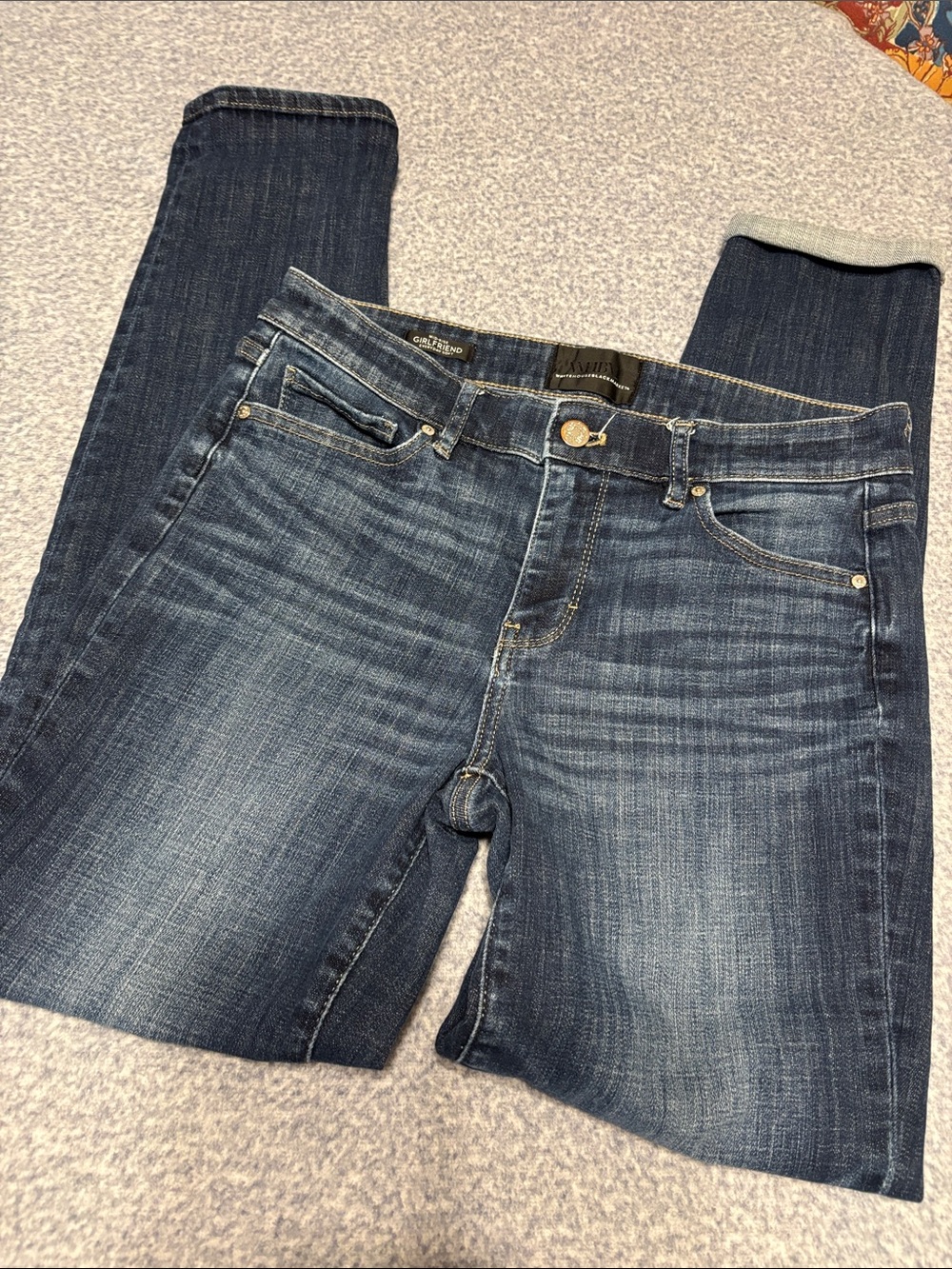 White House Black Market Dark Blue Girlfriend Mid-Rise Jeans Sz 4 - Picture 9 of 9